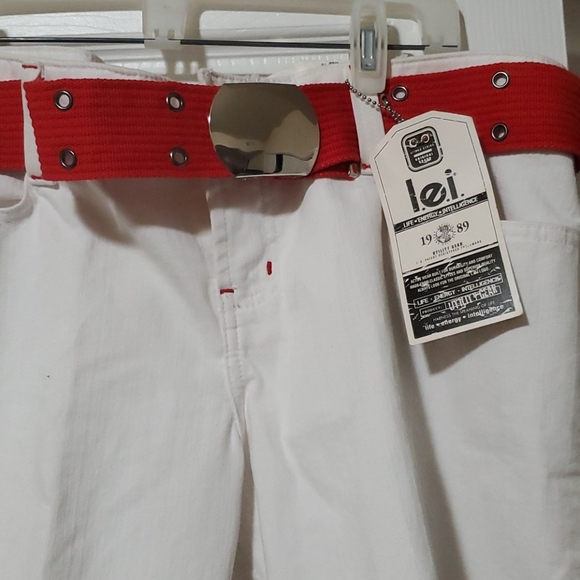 White Capri jeans - Picture 2 of 4